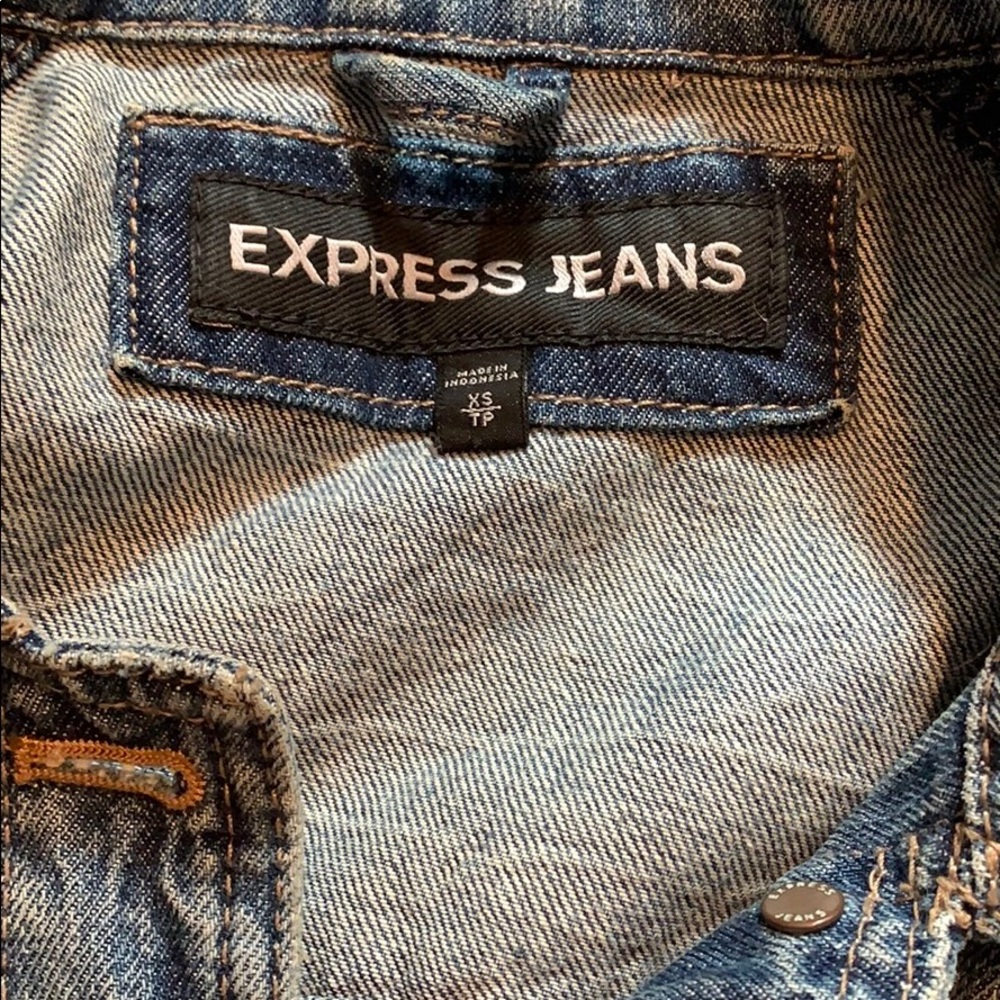 Express Jean Vest - Picture 2 of 4